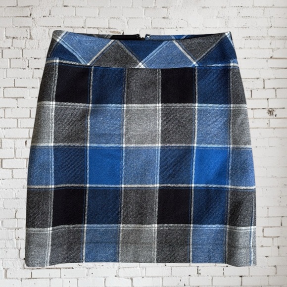 Talbots Dresses & Skirts - Talbots Blue/Gray/Black Buffalo Plaid Wool Blend Pencil Skirt Size 6